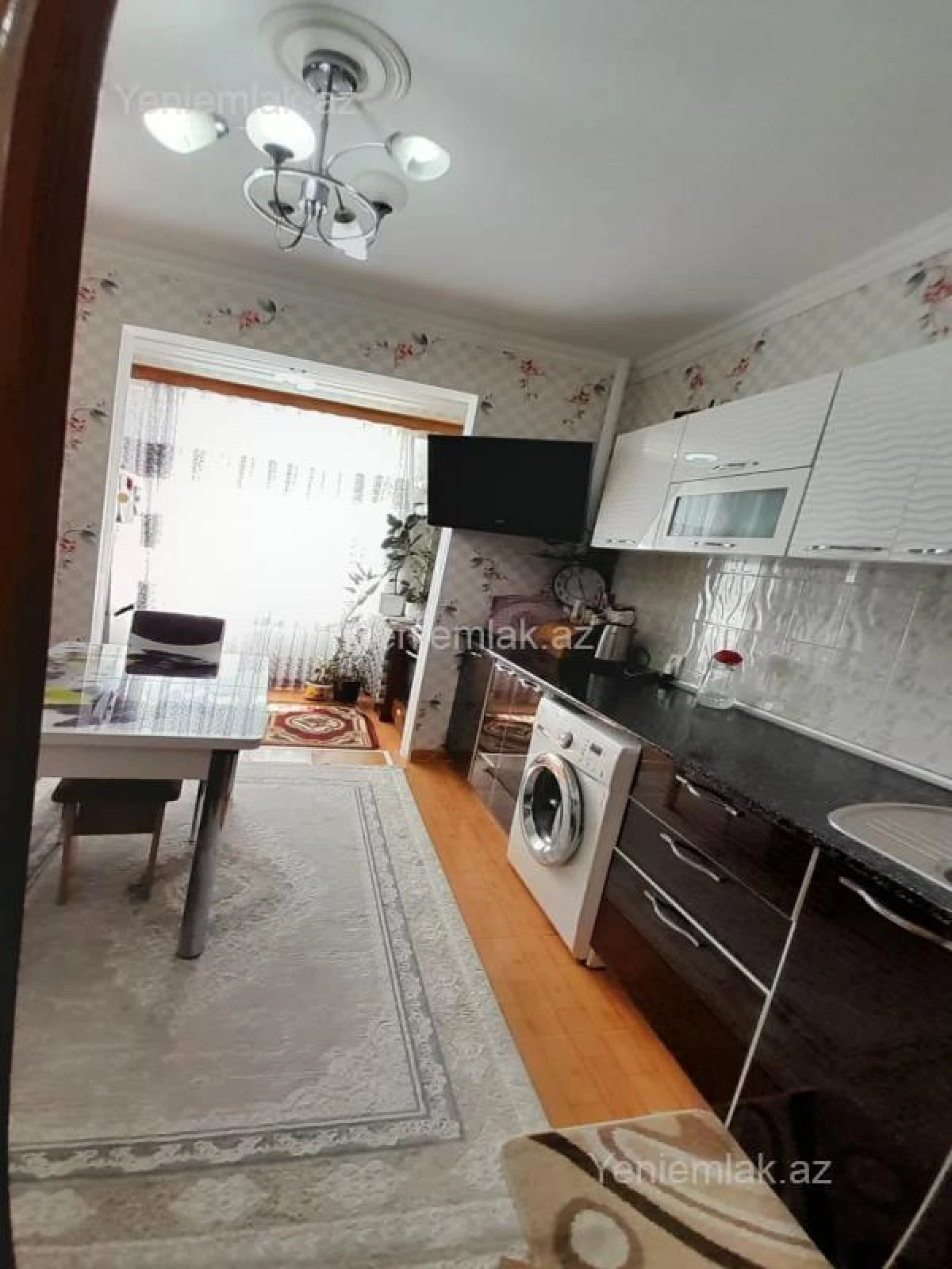 Satılır 3 otaqlı köhnə tikili 75 m²