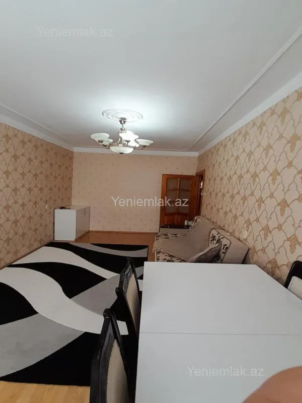Satılır 3 otaqlı köhnə tikili 75 m²