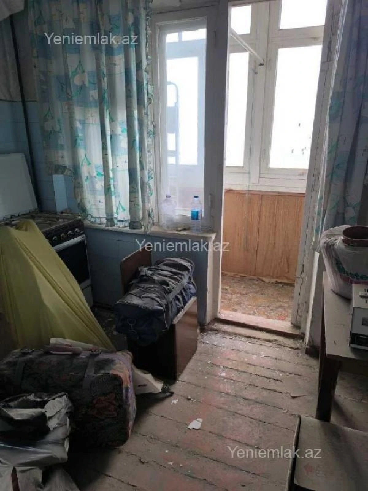 Satılır 2 otaqlı köhnə tikili 60 m²