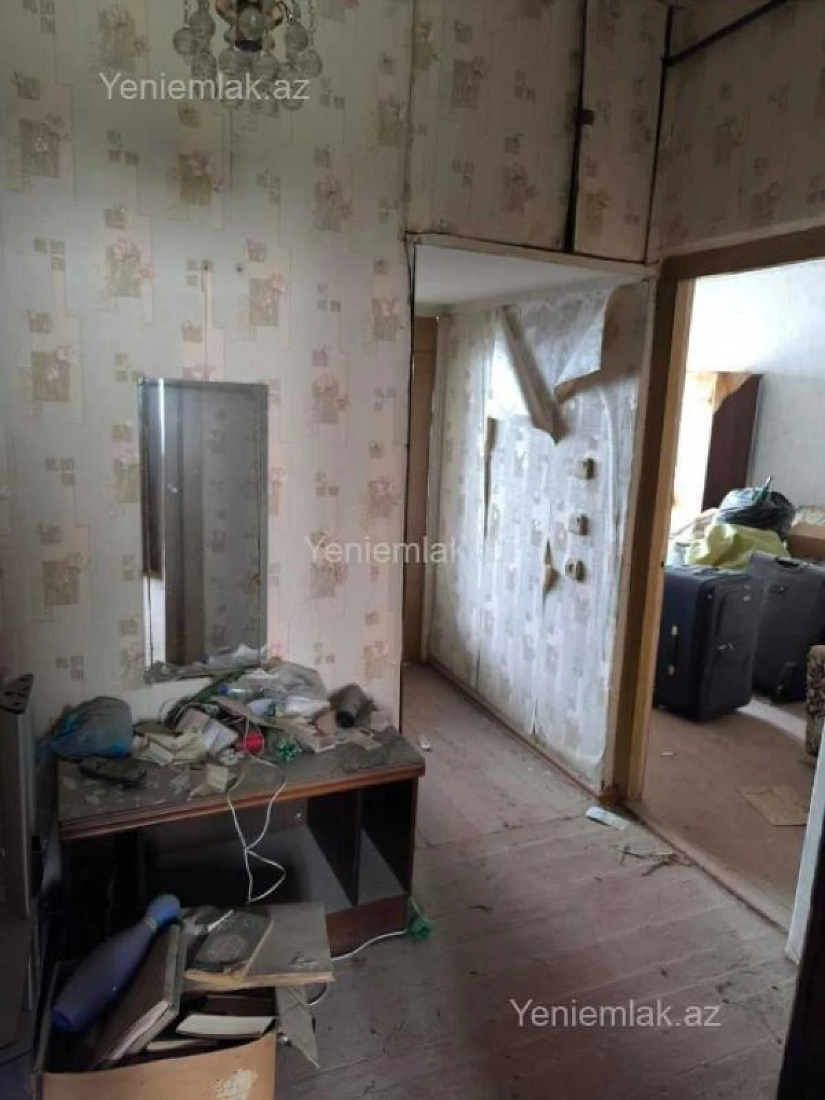Satılır 2 otaqlı köhnə tikili 60 m²
