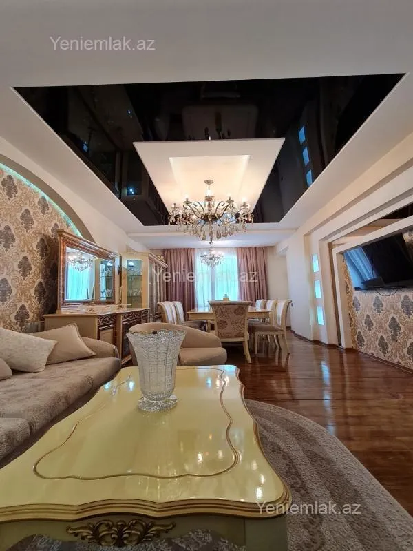 Satılır 3 otaqlı yeni tikili 150 m²