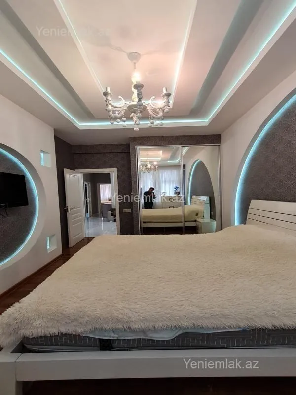 Satılır 3 otaqlı yeni tikili 150 m²