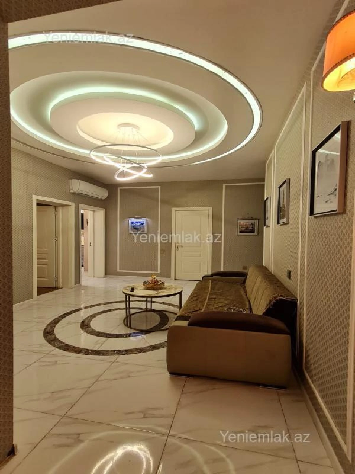 Satılır 3 otaqlı yeni tikili 150 m²