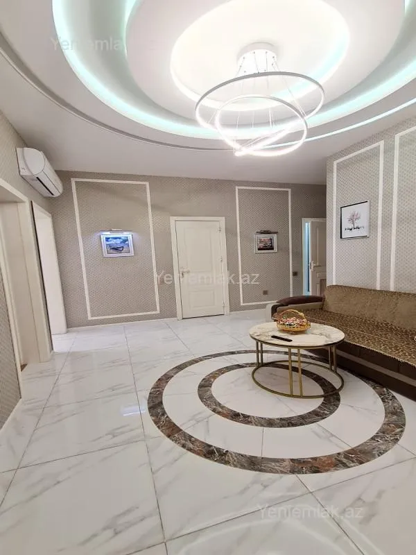 Satılır 3 otaqlı yeni tikili 150 m²