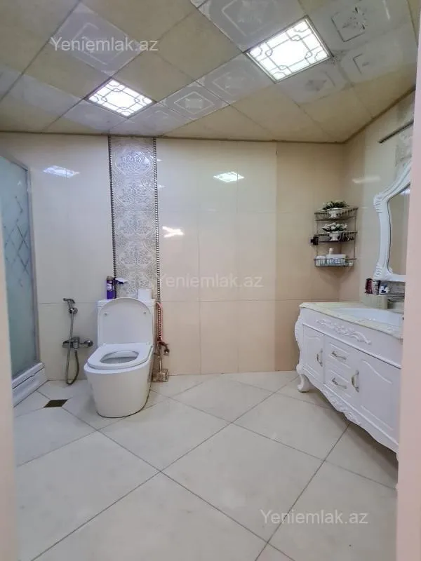 Satılır 3 otaqlı yeni tikili 150 m²