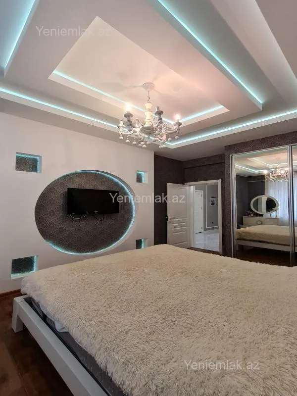 Satılır 3 otaqlı yeni tikili 150 m²