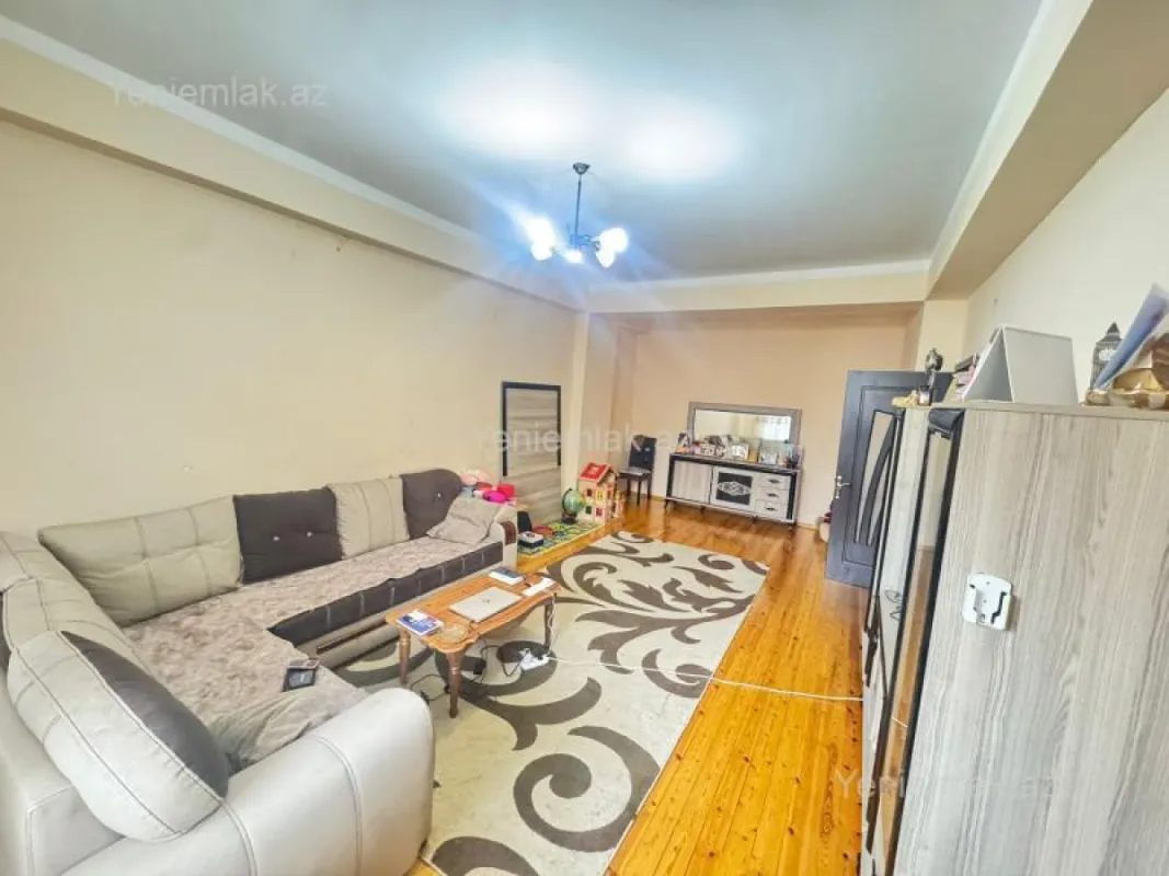 Satılır 2 otaqlı yeni tikili 95 m²