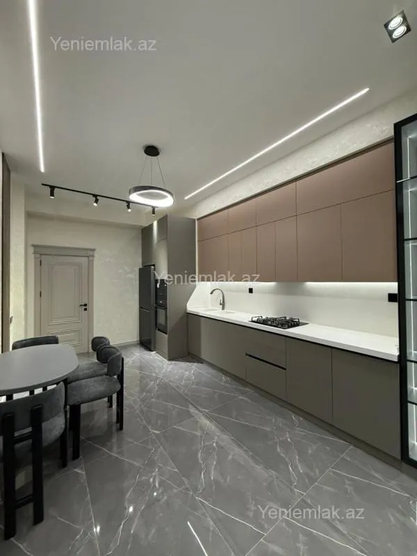 Satılır 2 otaqlı yeni tikili 96 m²