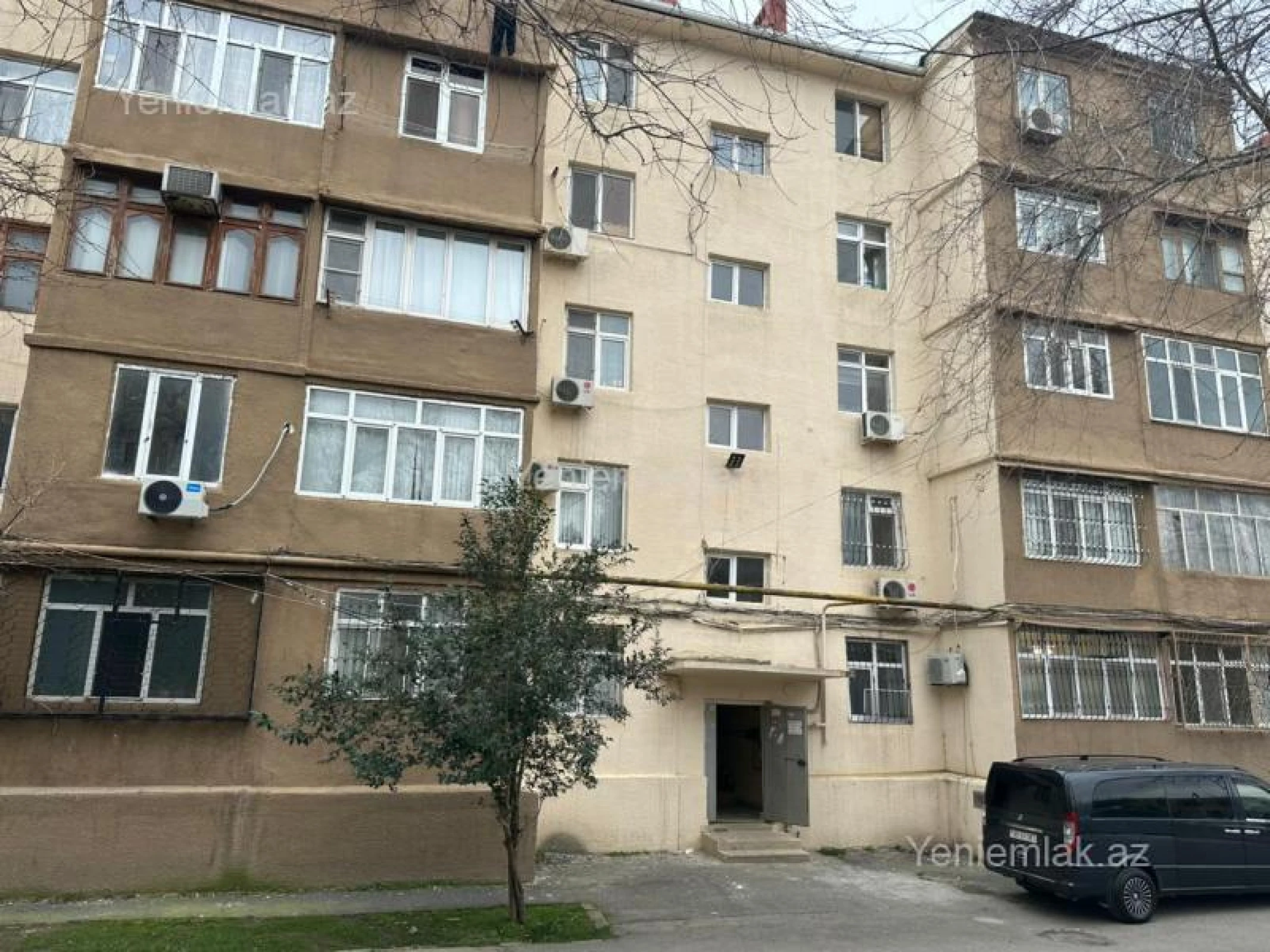 Satılır 1 otaqlı köhnə tikili 40 m²