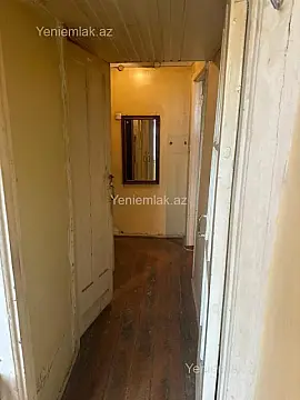 Satılır 1 otaqlı köhnə tikili 40 m²