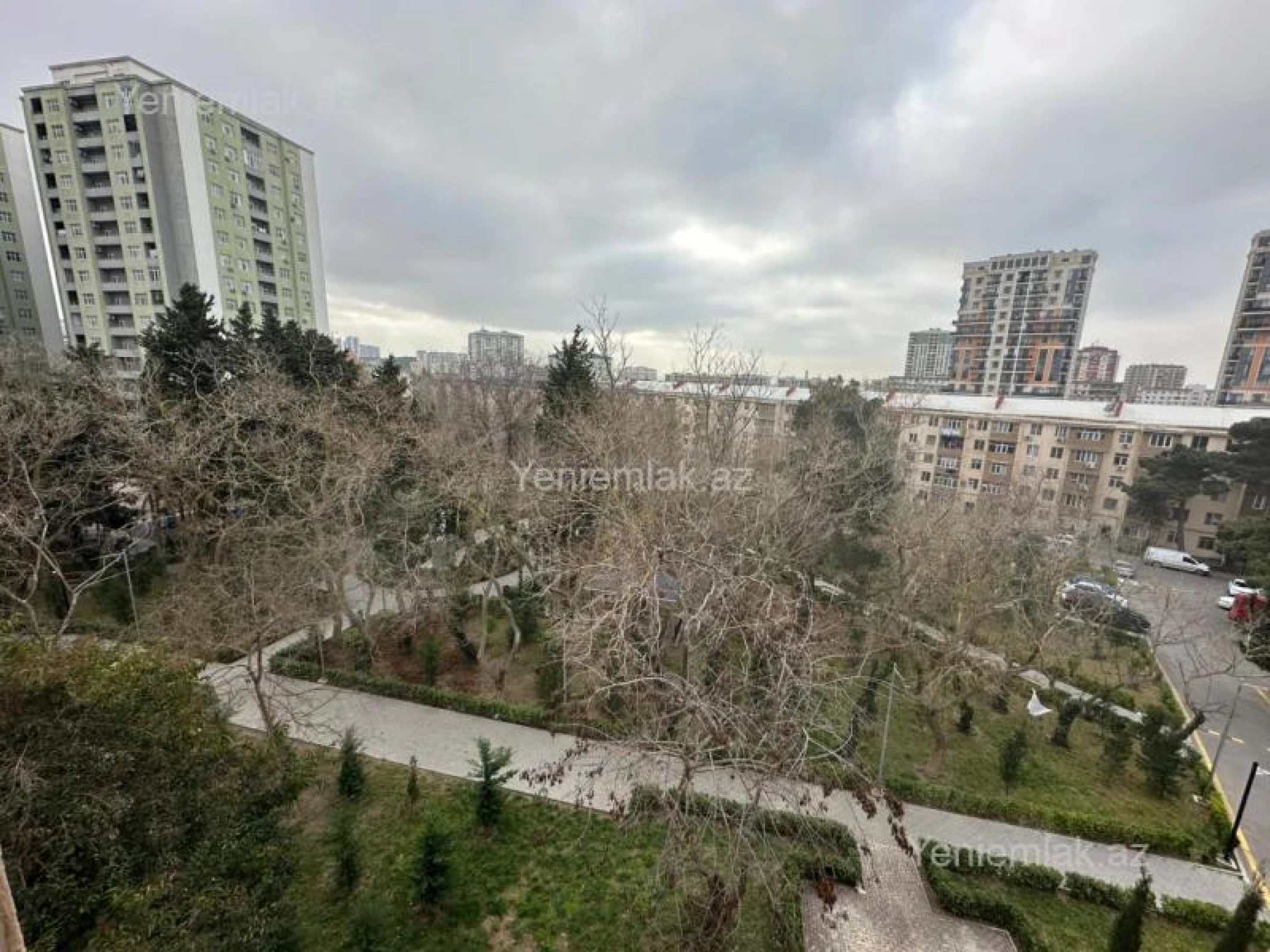 Satılır 1 otaqlı köhnə tikili 40 m²