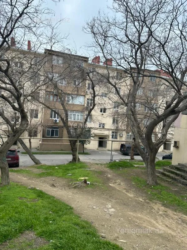 Satılır 1 otaqlı köhnə tikili 40 m²