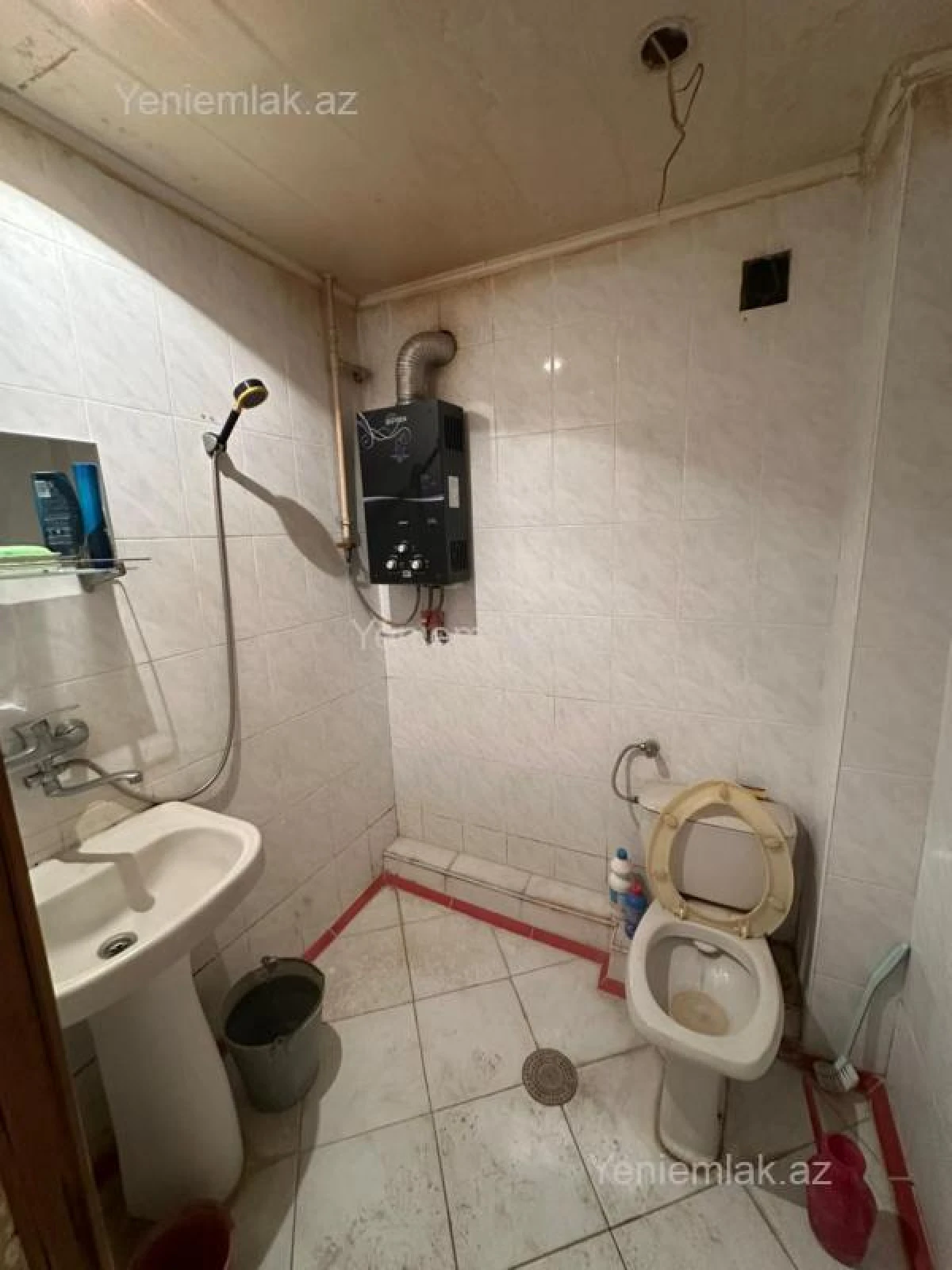Satılır 1 otaqlı köhnə tikili 40 m²