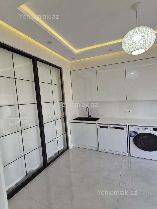 Satılır 3 otaqlı yeni tikili 109 m²