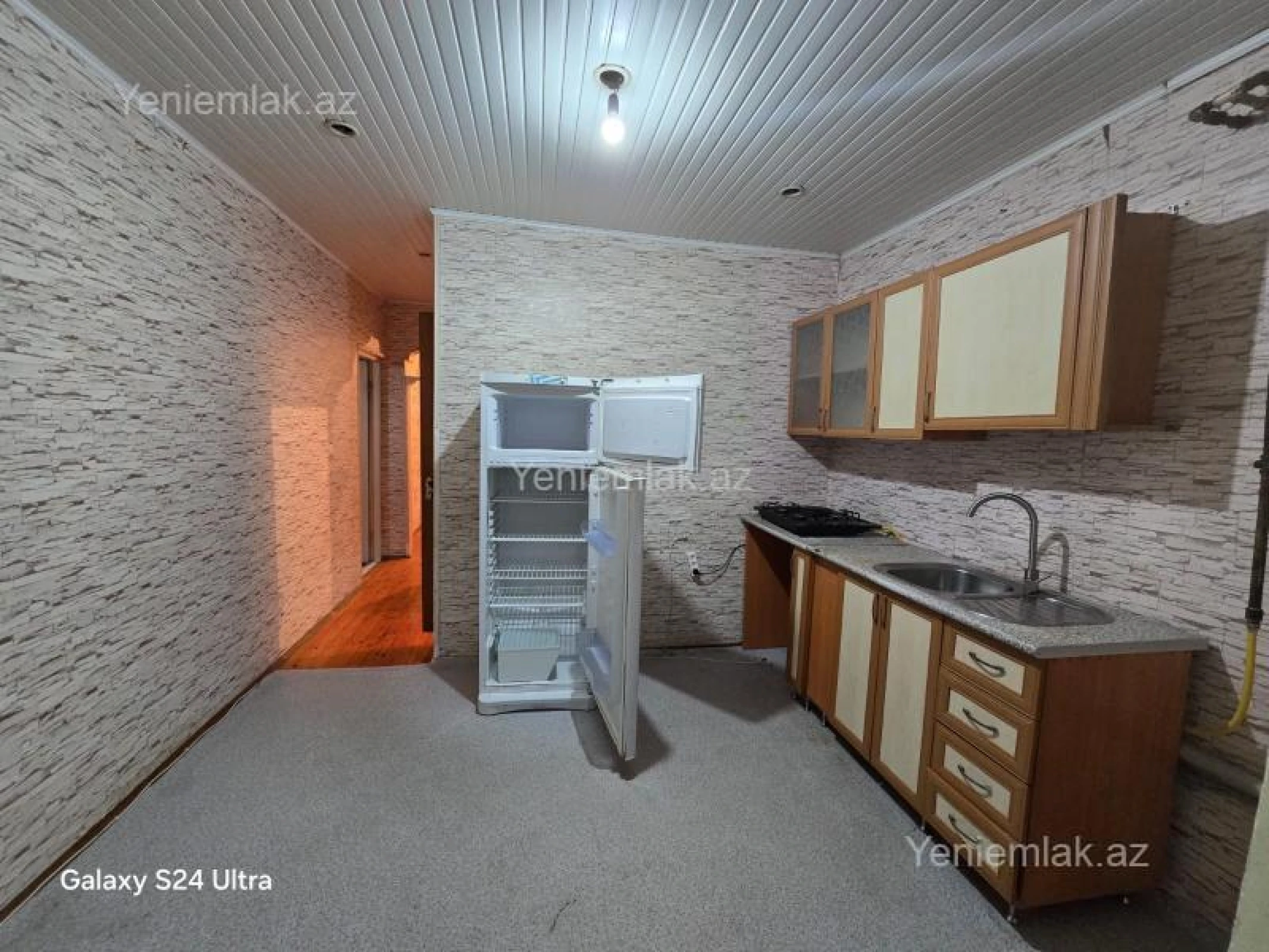 Satılır 4 otaqlı köhnə tikili 85 m²