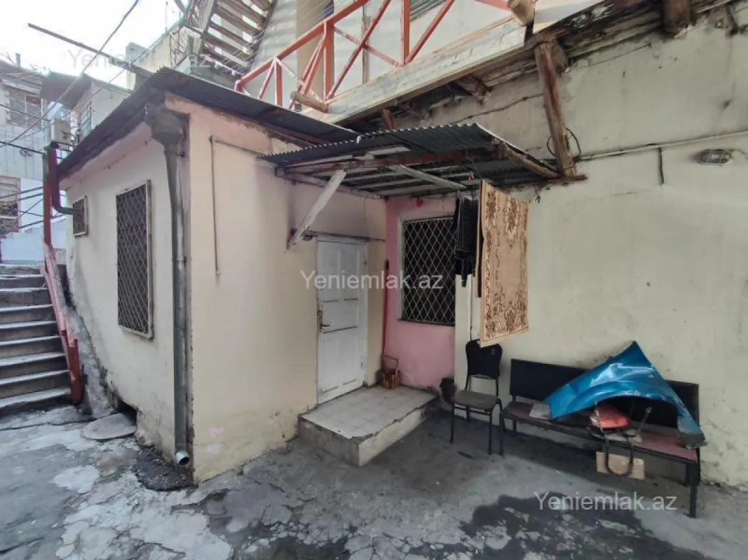 Satılır 3 otaqlı köhnə tikili 86 m²