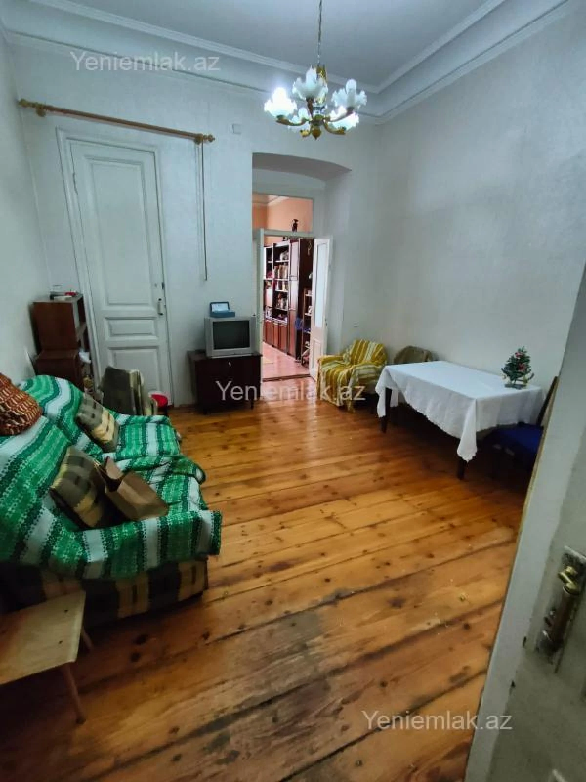 Satılır 3 otaqlı köhnə tikili 86 m²