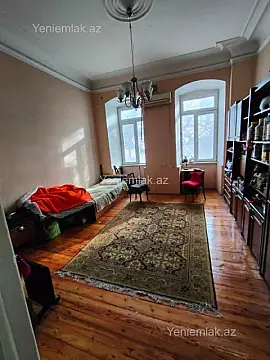 Satılır 3 otaqlı köhnə tikili 86 m²