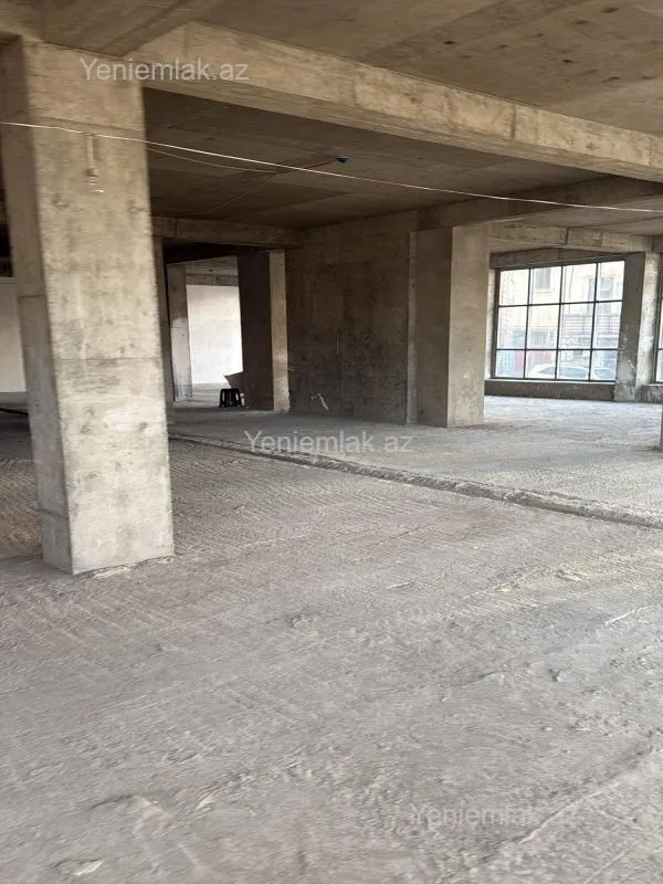 Satılır 4 otaqlı obyekt 136 m²