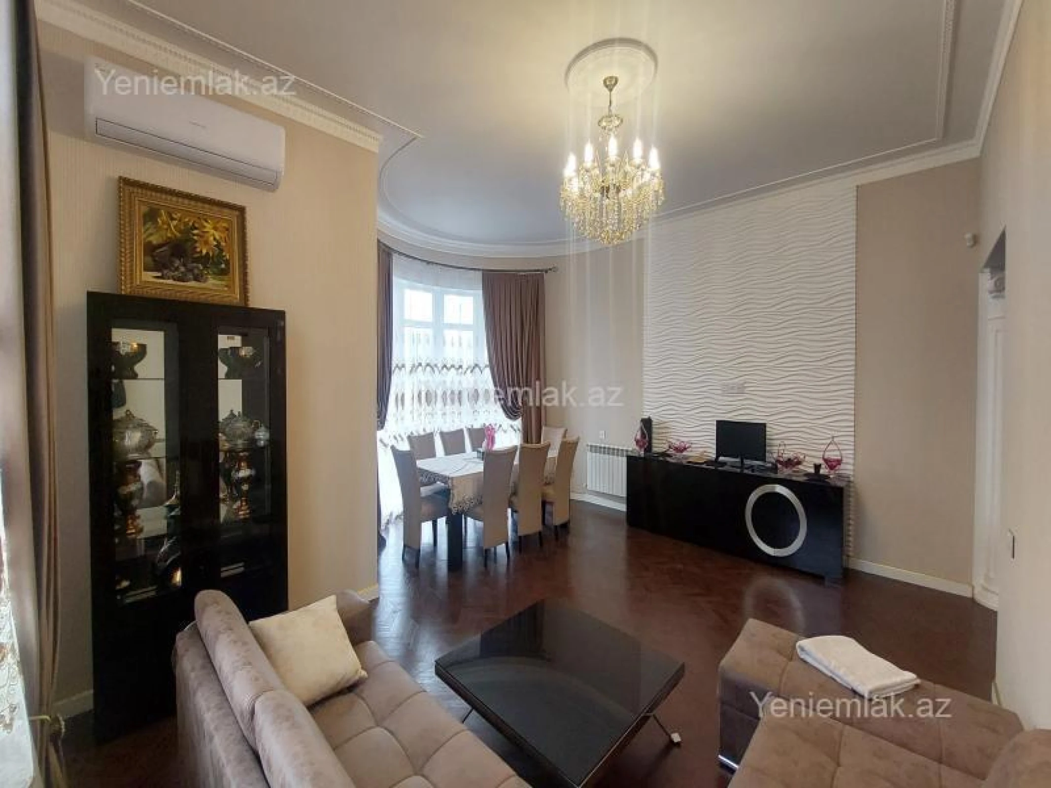 Satılır 5 otaqlı həyət evi 200 m²