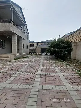 Satılır 5 otaqlı həyət evi 200 m²