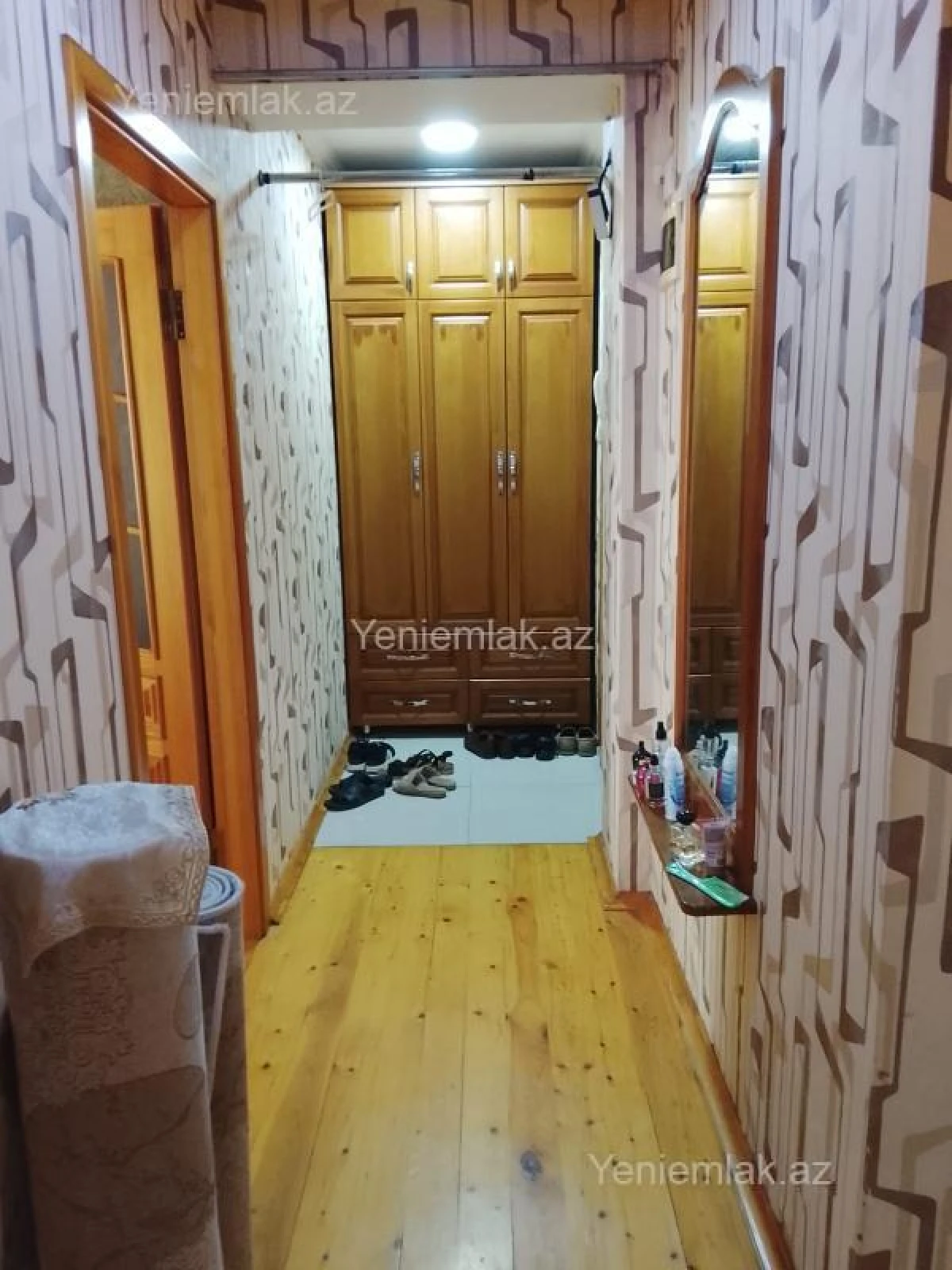 Satılır 1 otaqlı köhnə tikili 55 m²