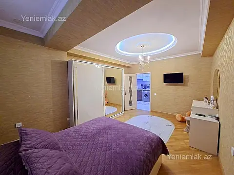 Satılır 3 otaqlı yeni tikili 74 m²