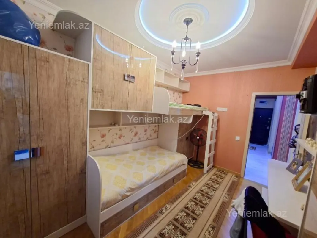 Satılır 3 otaqlı yeni tikili 74 m²