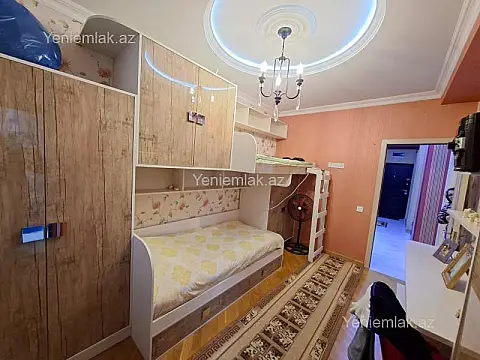 Satılır 3 otaqlı yeni tikili 74 m²