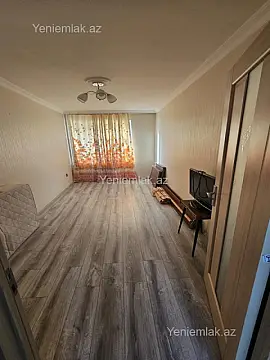 Satılır 2 otaqlı köhnə tikili 50 m²