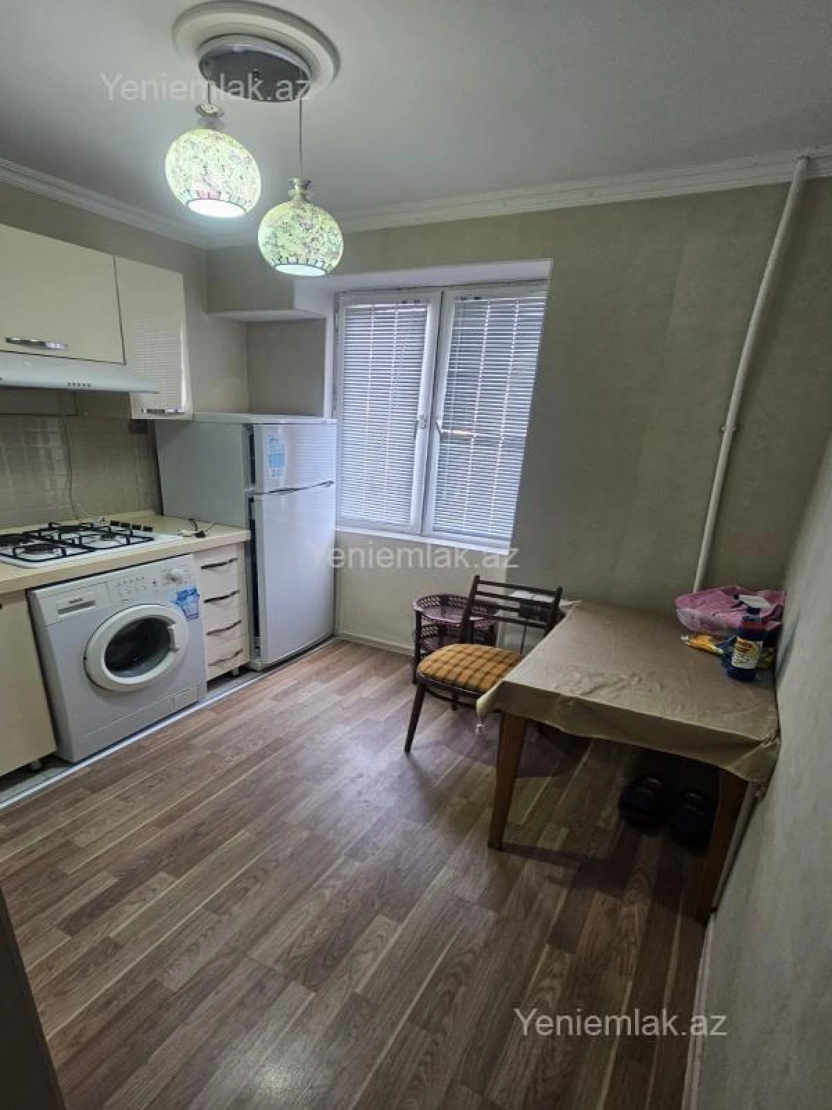 Satılır 2 otaqlı köhnə tikili 50 m²