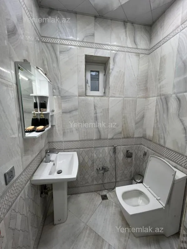 Satılır 6 otaqlı həyət evi 260000 m²