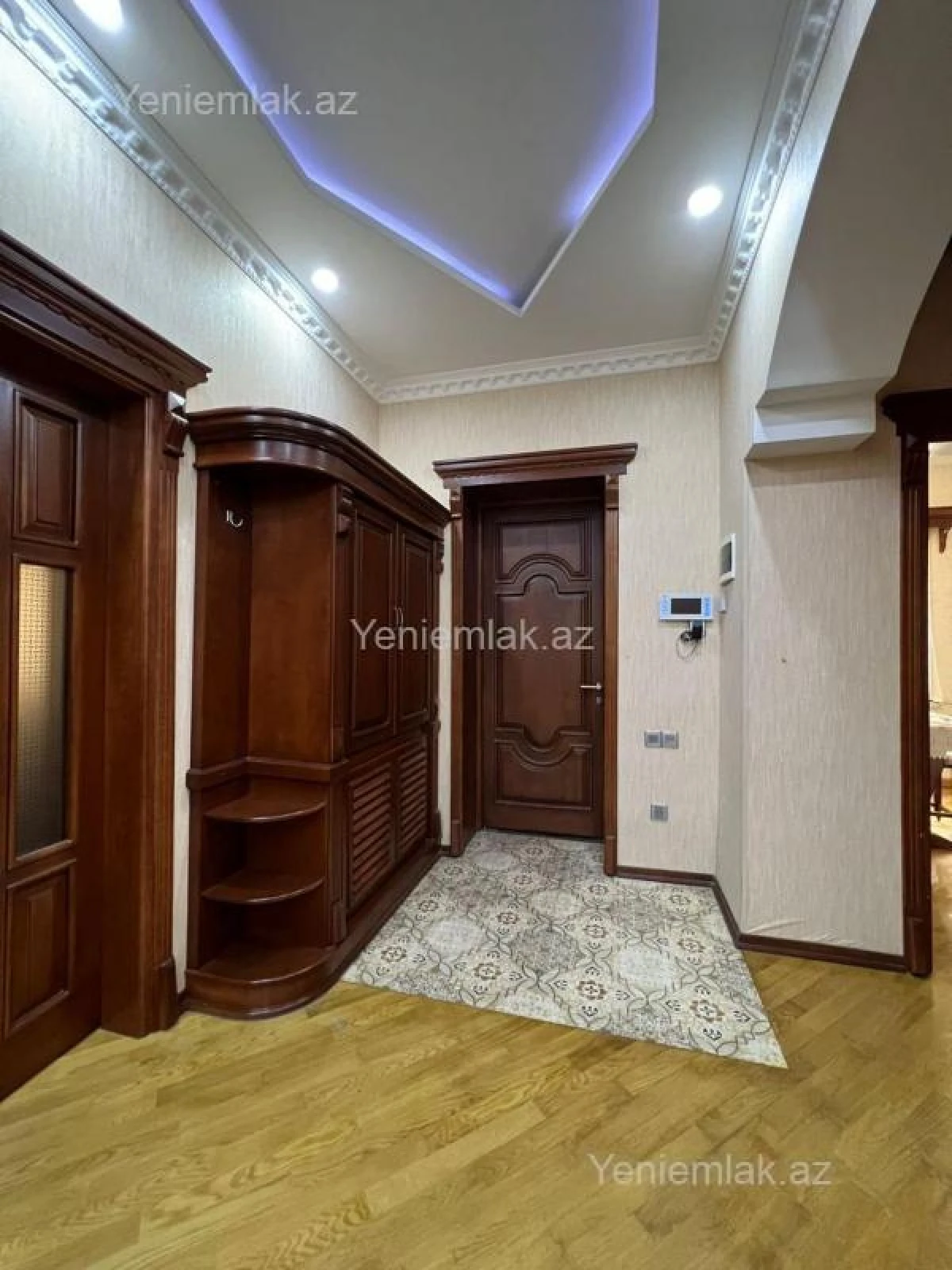 Satılır 6 otaqlı həyət evi 260000 m²