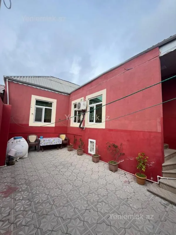 Satılır 3 otaqlı həyət evi 100 m²