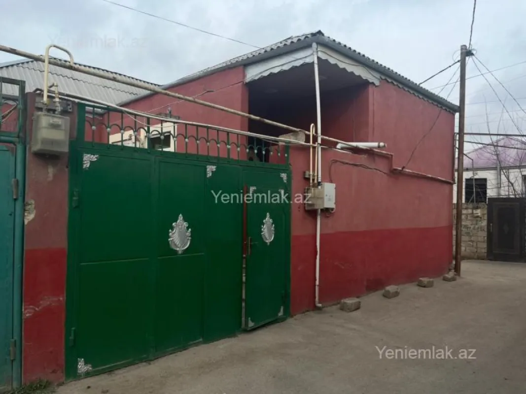 Satılır 3 otaqlı həyət evi 100 m²