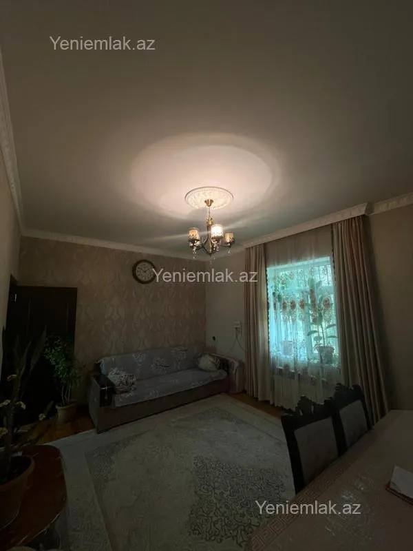 Satılır 3 otaqlı həyət evi 100 m²