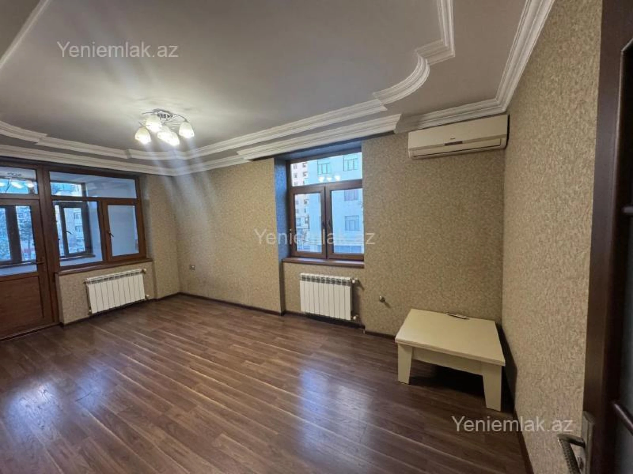 Satılır 1 otaqlı köhnə tikili 45 m²