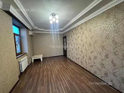 Satılır 1 otaqlı köhnə tikili 45 m²