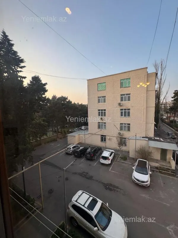 Satılır 1 otaqlı köhnə tikili 45 m²
