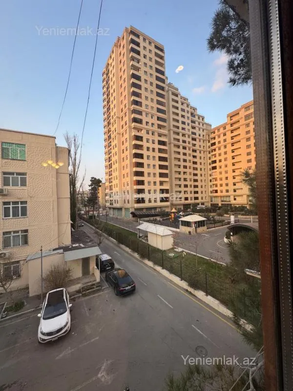 Satılır 1 otaqlı köhnə tikili 45 m²