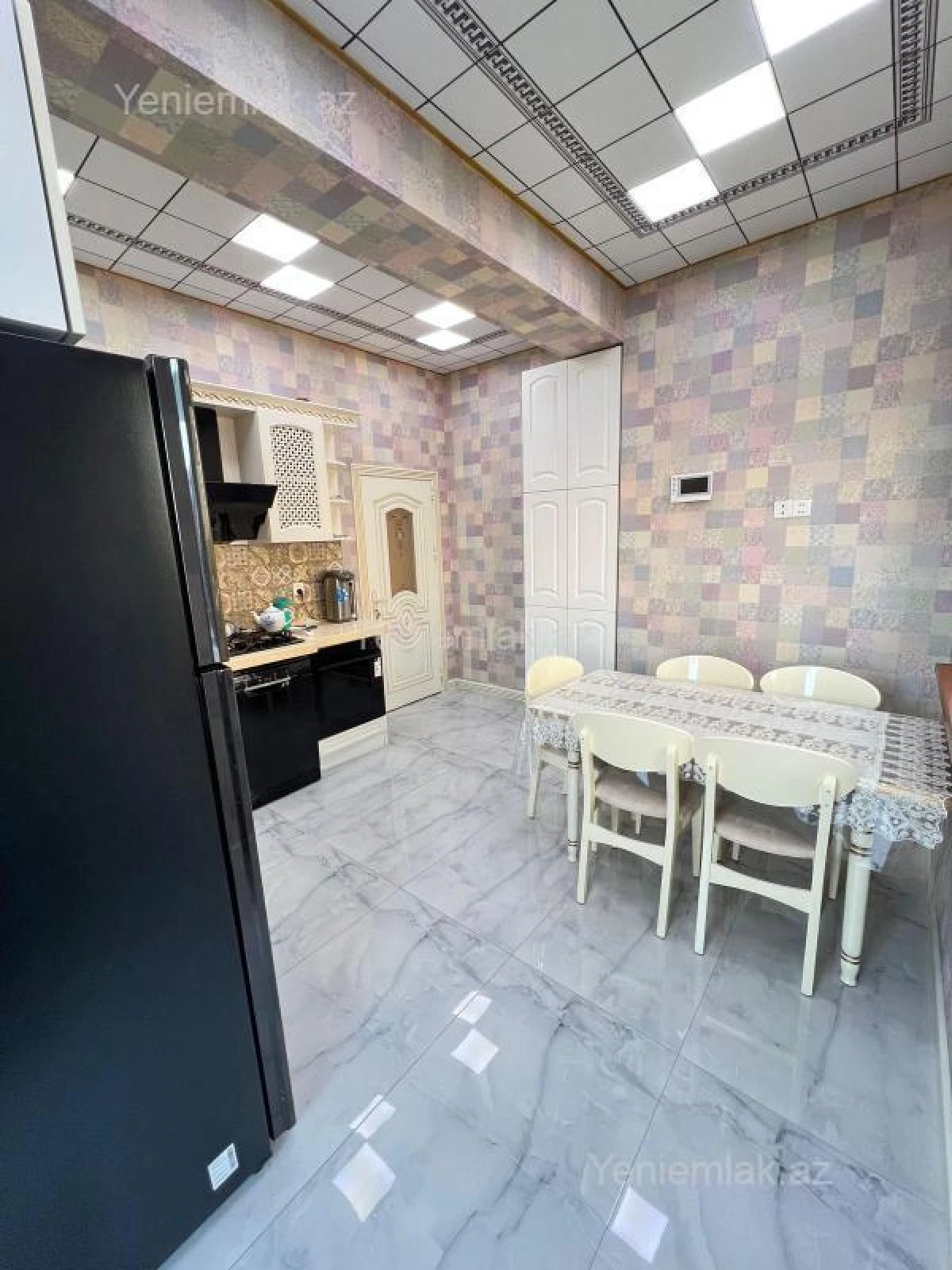 Satılır 3 otaqlı yeni tikili 125 m²