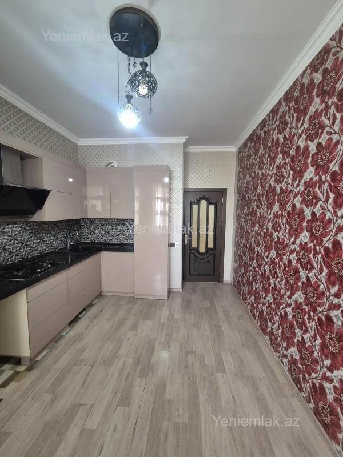 Satılır 4 otaqlı yeni tikili 94 m²