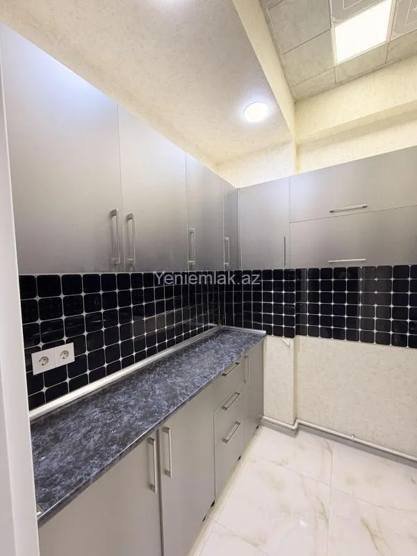 Satılır 2 otaqlı yeni tikili 65 m²