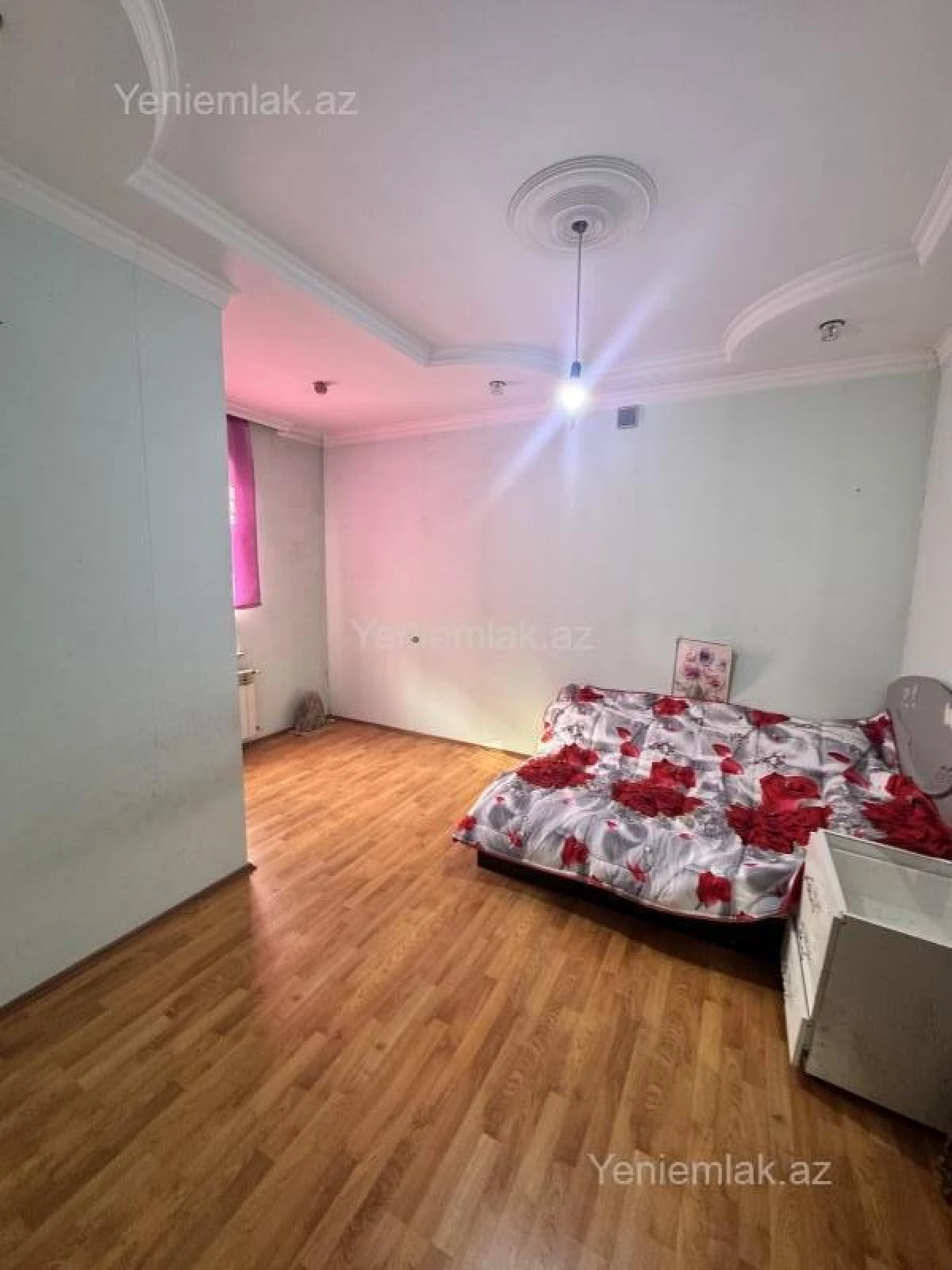 Satılır 5 otaqlı həyət evi 200 m²