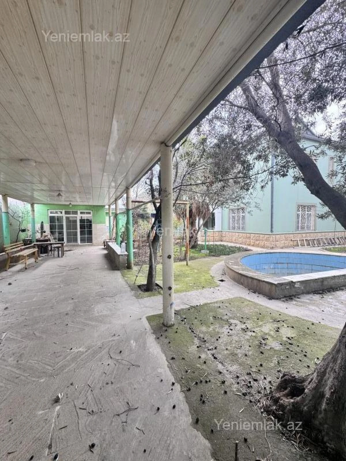 Satılır 5 otaqlı həyət evi 200 m²