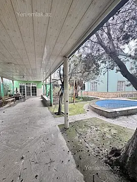 Satılır 5 otaqlı həyət evi 200 m²