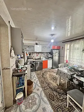 Satılır 5 otaqlı həyət evi 200 m²