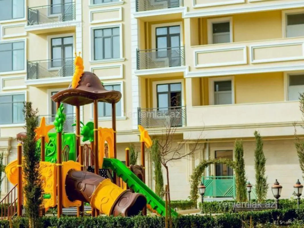 Satılır 3 otaqlı yeni tikili 131 m²