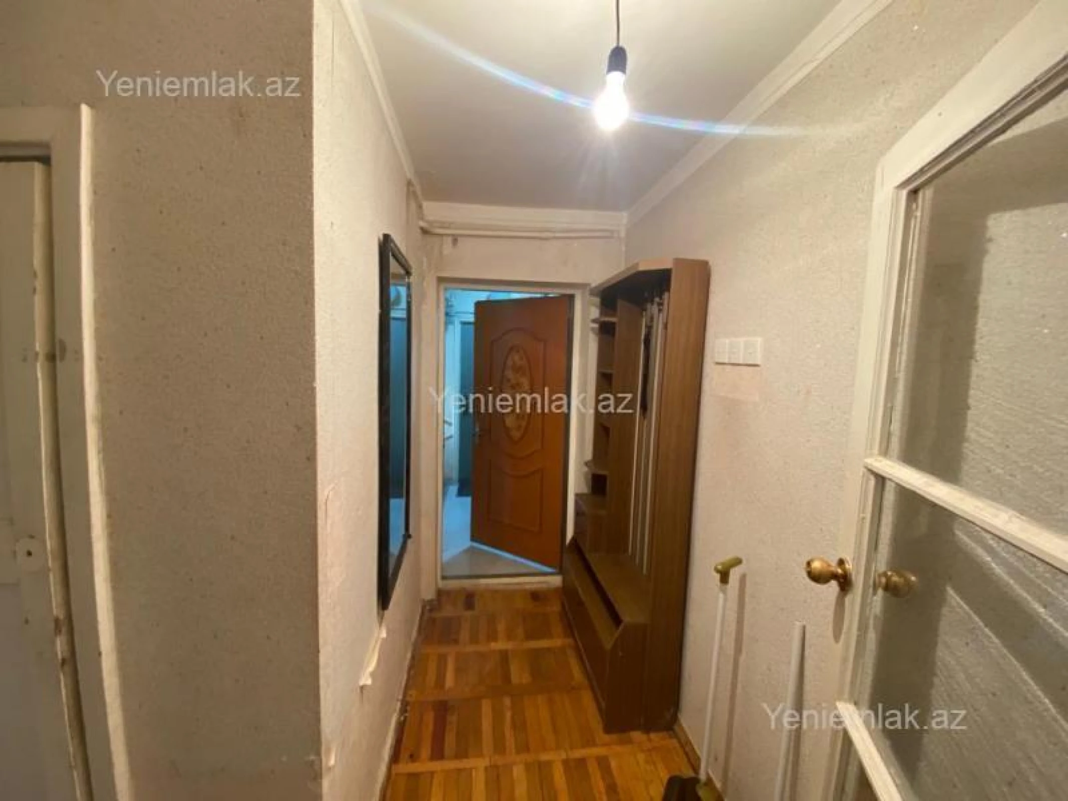Satılır 1 otaqlı köhnə tikili 33 m²