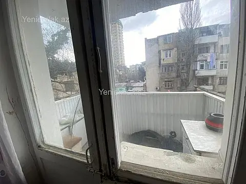 Satılır 1 otaqlı köhnə tikili 33 m²